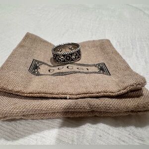 Gucci ring